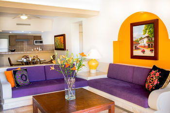 Family Luxury Suites By Velas Vallarta Puerto Vallarta Exterior foto